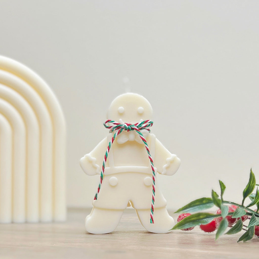 Christmas Gingerbread Man Candle - Gingerbread Scented White Christmas Candles