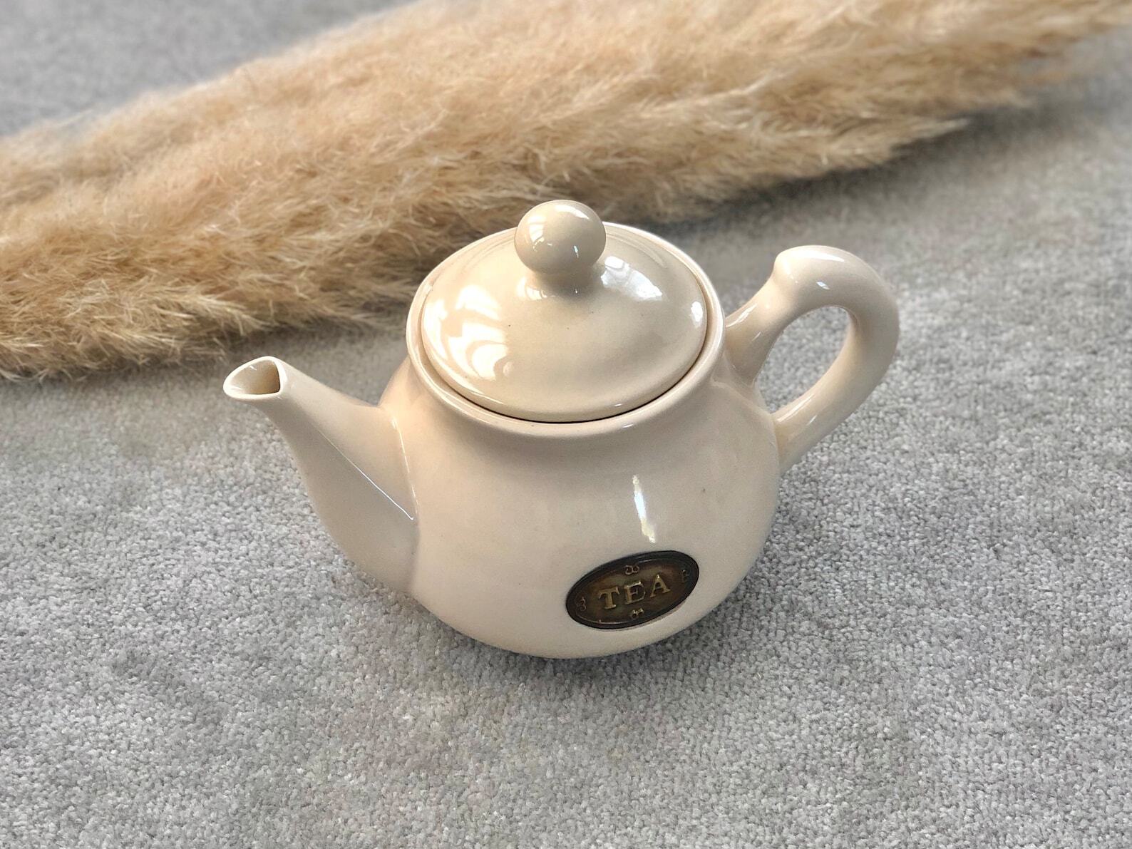 Country Kitchen Ceramic Teapot - Vintage Style Rustic Cream Teapot - Country Homeware